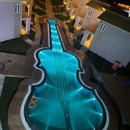 Parth King Beach Resort มันดราโมนี ภายนอก รูปภาพ
