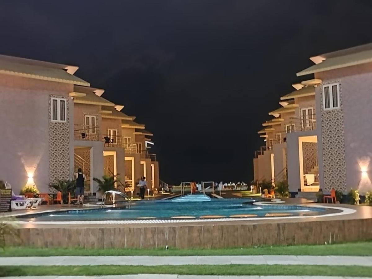 Parth King Beach Resort มันดราโมนี ภายนอก รูปภาพ