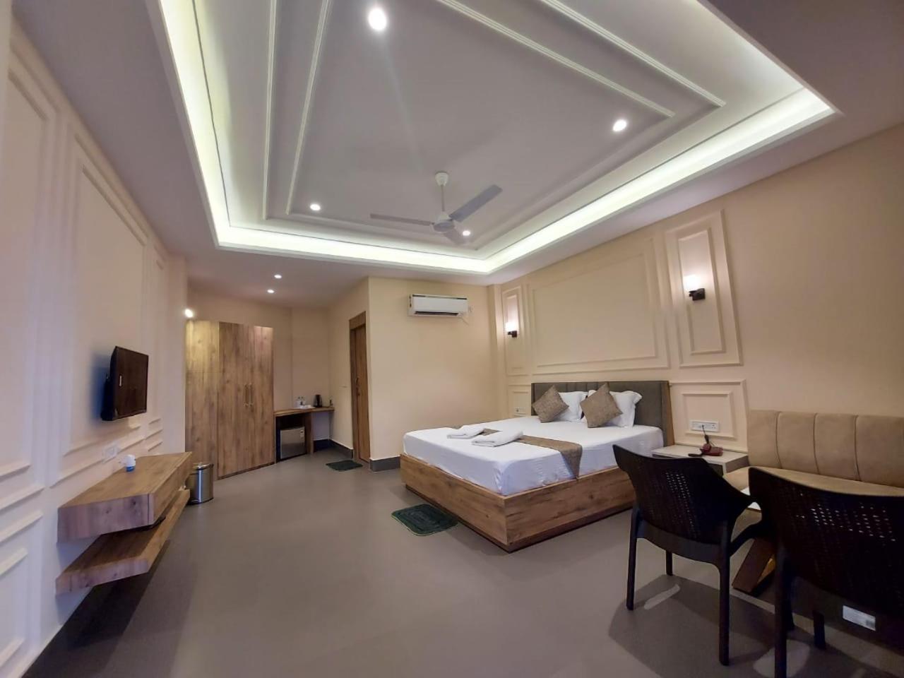 Parth King Beach Resort มันดราโมนี ภายนอก รูปภาพ