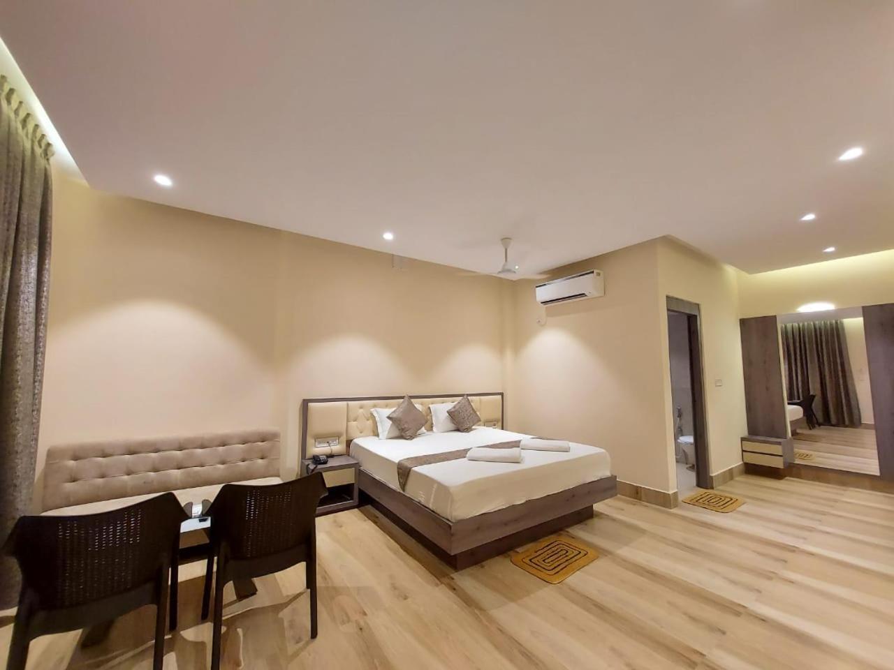 Parth King Beach Resort มันดราโมนี ภายนอก รูปภาพ