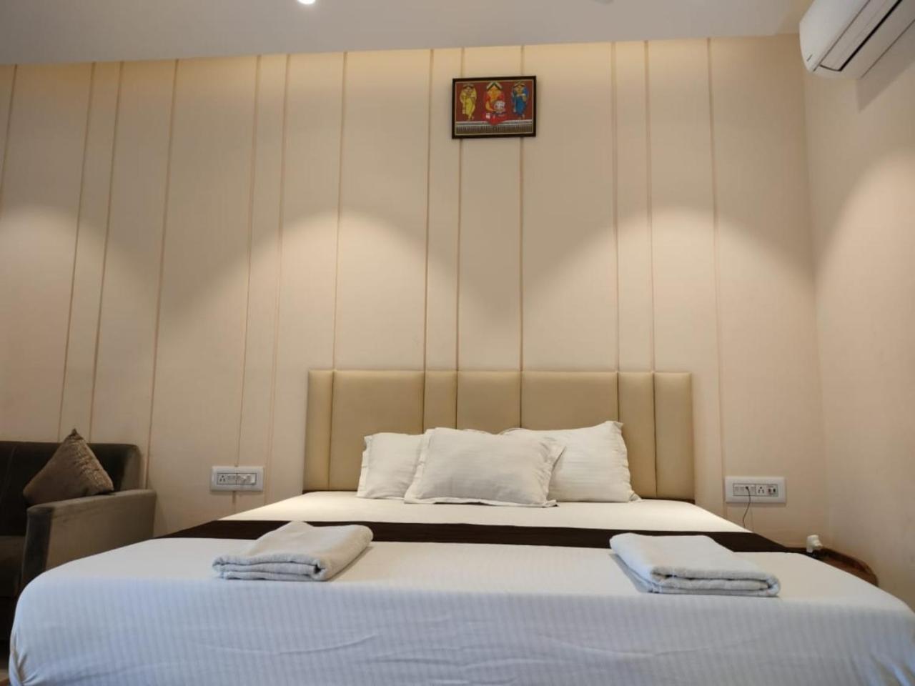 Parth King Beach Resort มันดราโมนี ภายนอก รูปภาพ