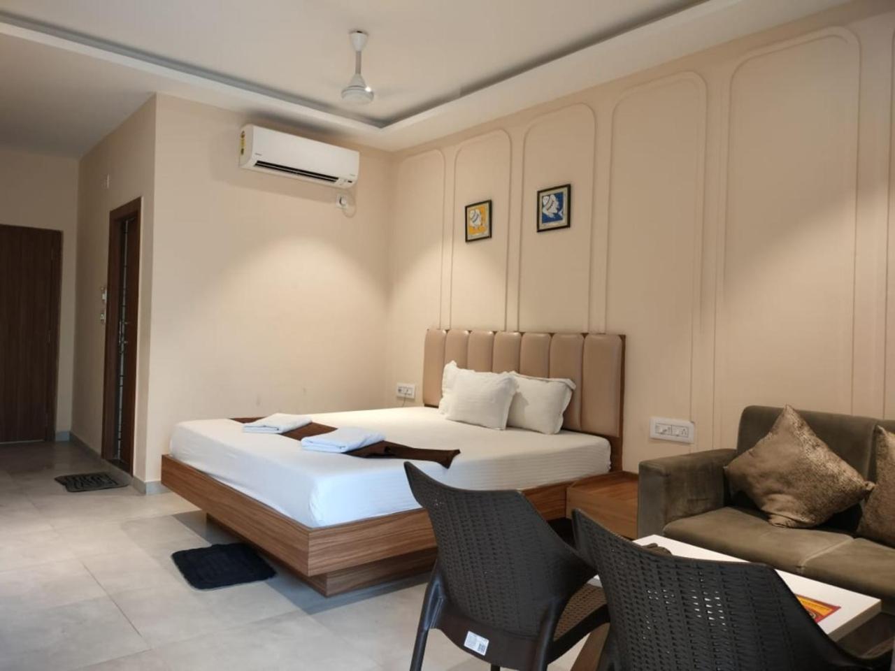 Parth King Beach Resort มันดราโมนี ภายนอก รูปภาพ